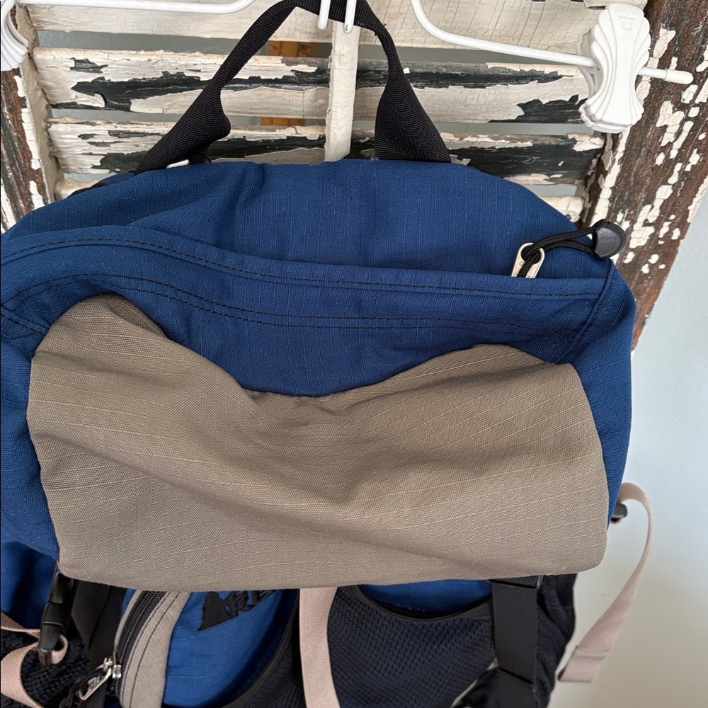 REI HALF-DOME pack - Picture 5 of 9
